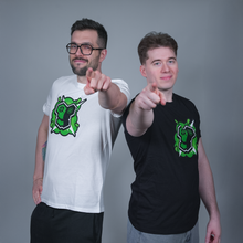 Load image into Gallery viewer, Reply Totem Spray Black T-Shirt