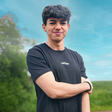 Load image into Gallery viewer, Totem Basics T-Shirt Black